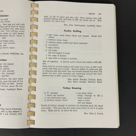 Christian Home Cookbook Traditional Family Recipes Mennonite Church Women 1991 - Picture 11 of 12